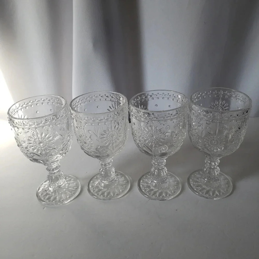Kirkland Clear Glass Sunflower Wine/water Goblets Set Of 4 6.5inc 10oz
